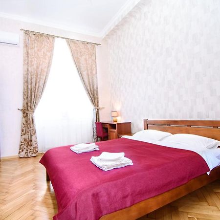 Cossacks Hostel Lviv Exteriör bild