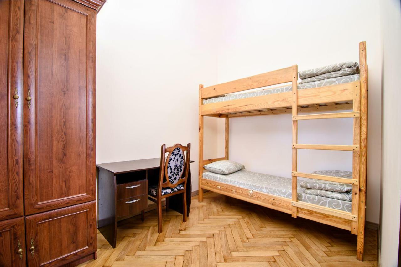 Cossacks Hostel Lviv Rum bild